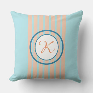 Coussin Bleu Avec Bandes De Poche Et Monogramme Cercle