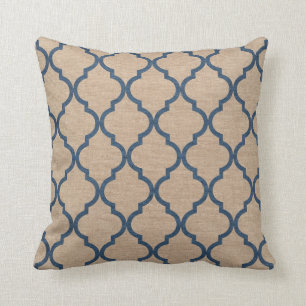 Coussin Bleu et Tan de denim de motif de Quatrefoil