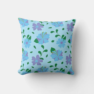 Coussin Bleu et violet motif floral sur bleu clair Marqu
