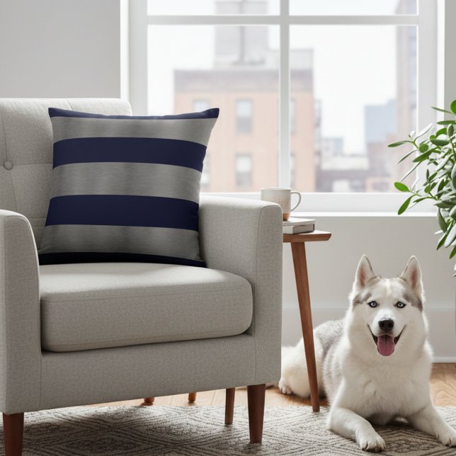 Coussin bleu marine et argent (Striped silver gray and navy blue pillow.)