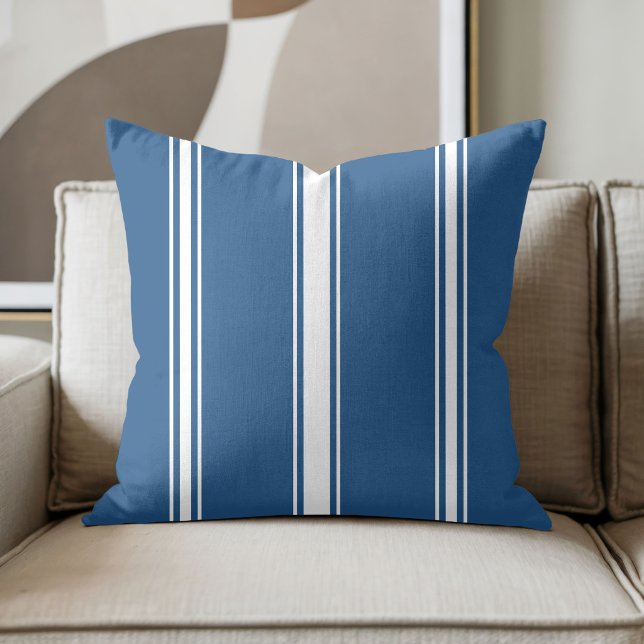 Coussin Bleu marine et rayure blanche (Créateur téléchargé)