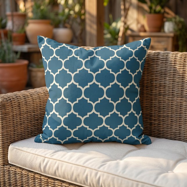 Coussin Bleu sarcelle foncé vert ivoire trèfle en treillis (Créateur téléchargé)