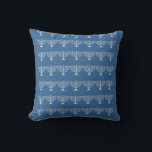 coussin BLUE & SILVER GRAS, MENORAH & STARS<br><div class="desc">ÉTOILE coussin DE DAVID TRIM en bleu et gris par le designer Sandy Closs ~ SandyCloss~</div>