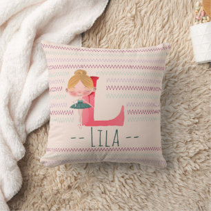 Coussin Blush Rose Ballerine Monogram L – Art Personnalisé