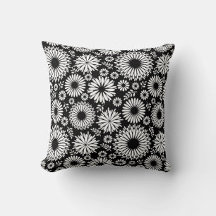 Coussin Boho fleurs Motif floral vectoriel noir et blanc