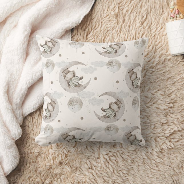 Coussin Boho in Neutrals : Le sommeil bébé Hippopotame inf (Couverture)