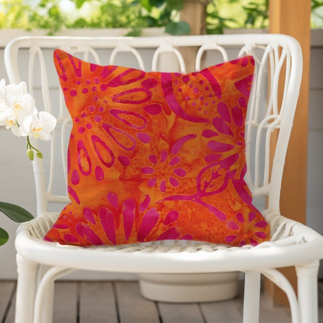 Coussin Boho rose orange Batik motif floral (Créateur téléchargé)
