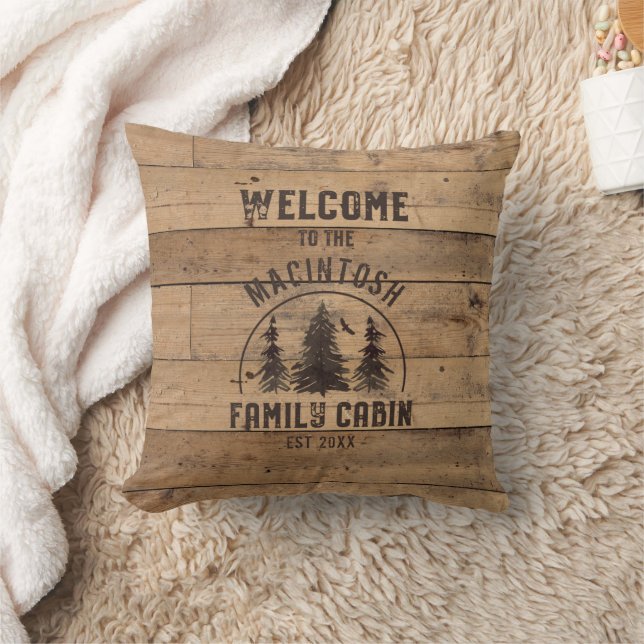 Coussin Bois rustique BIENVENUE AU NOM FAMILY CABINE (Couverture)