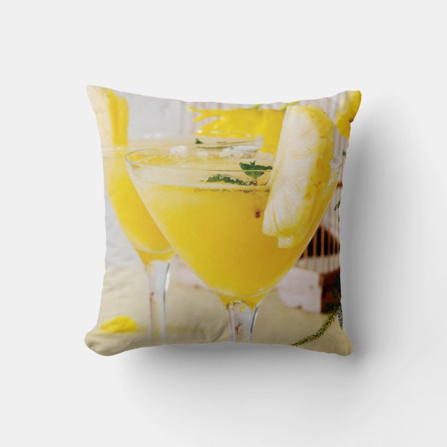 Coussin Boisson cocktail à l'ananas et au gingembre Fresca (Recto)