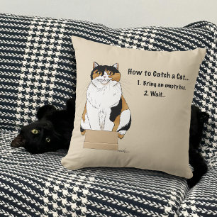 Coussin Boîte de chat drôle beige calicot Humour attrapé