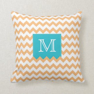 Coussin Boîte orange de motif de zigzag et de monogramme
