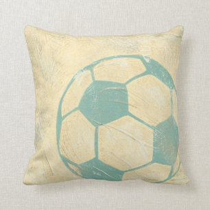 Coussin Boule de soccer bleu Pastel par Chariklia Zarris