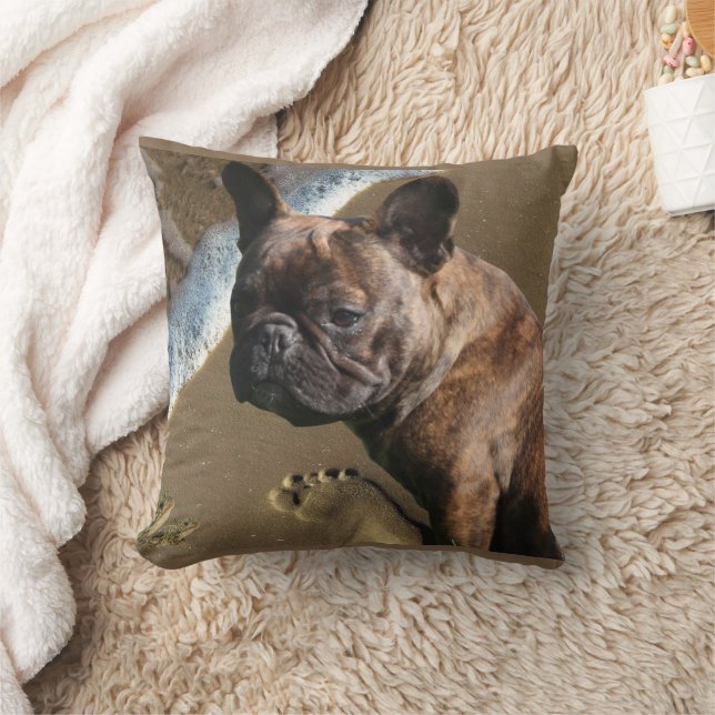 Coussin Bouledogue français au bord de la mer French Bulld (Couverture)