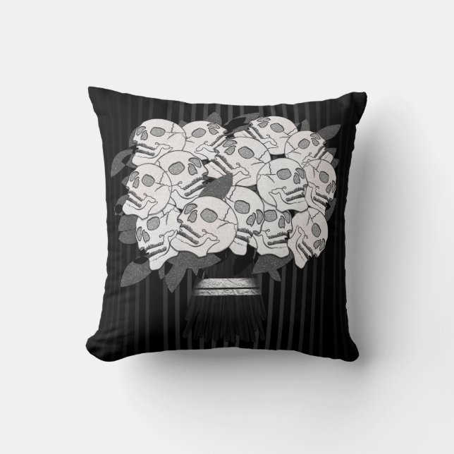 Coussin Bouquet de roses de crânes noir et blanc (Recto)
