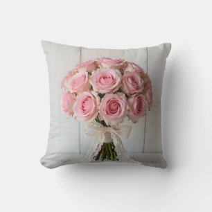 Coussin Bouquet de roses roses perles en dentelle romantiq
