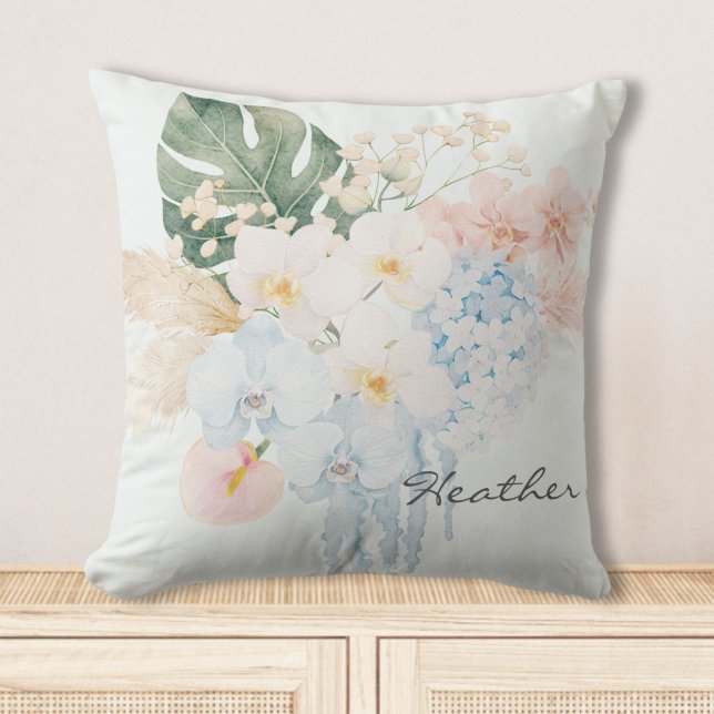 Coussin Bouquet Floral de Fleurs Tropicales à l'Aquarelle  (Créateur téléchargé)