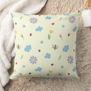 Coussin Bourdons, coccinelles et fleurs sauvages motif