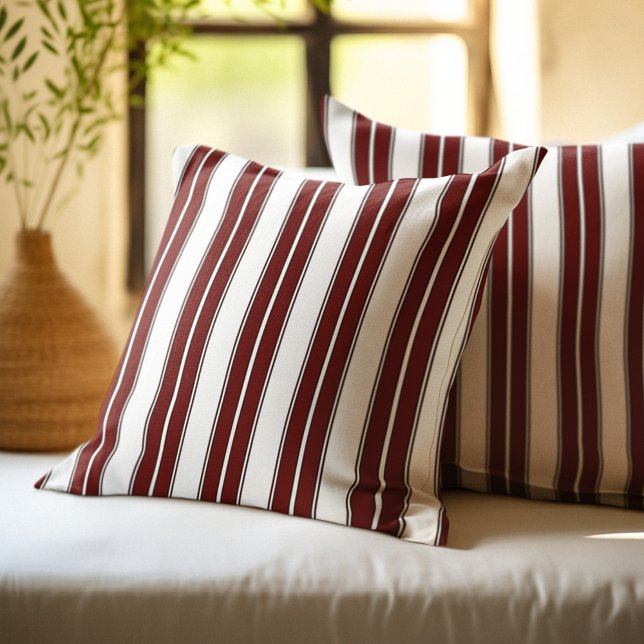 Coussin Bourgogne moderne rayée (Créateur téléchargé)