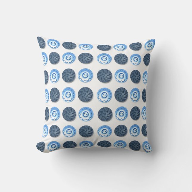 Coussin Boutons de couture bleus fantaisie sur motif blanc (Recto)