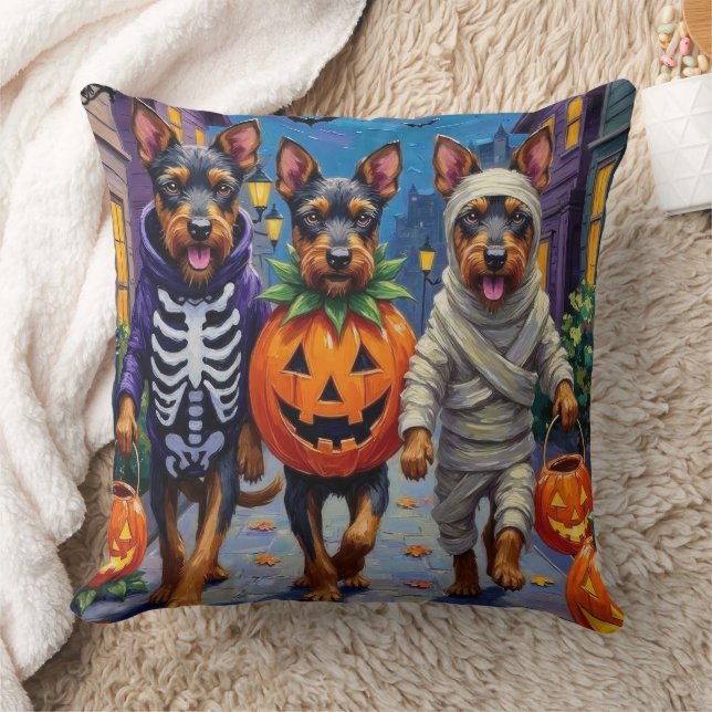 Coussin Bouvier des Flandres Trick-or-Treating Halloween (Couverture)