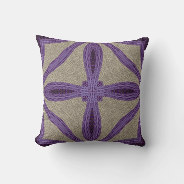 Coussin Broderie pourpre de Faux (Recto)