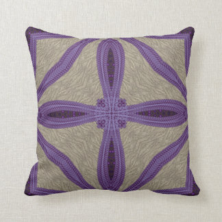 Coussin Broderie pourpre de Faux
