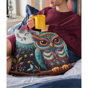 Coussin Broderie Whimsical Owl Faux