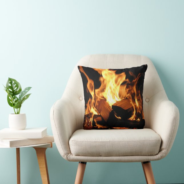 Coussin Bûches en feu Flammes et braises (Chaise)