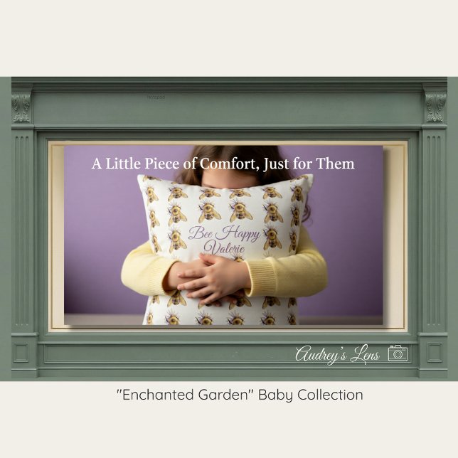 Coussin Bumblebee Nursery Pillow | Whimsical Garden (Créateur téléchargé)