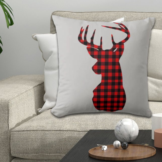 Coussin cabane de campagne rouge plaid buffalo noël cerf (country cabin red buffalo plaid christmas deer throw pillow)