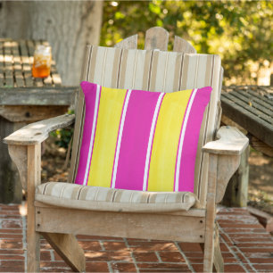 Coussin Cabanes roses et jaunes