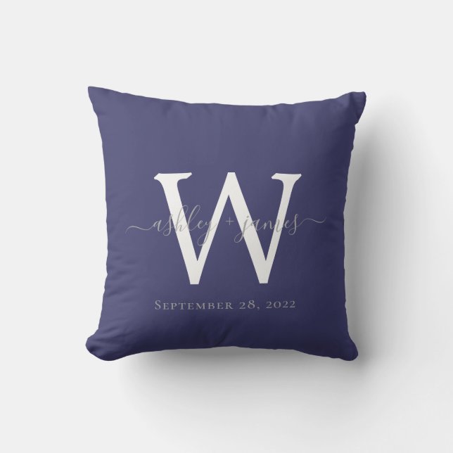 Coussin Cadeau de mariage chic bleu nuit blanc monogramme (Recto)