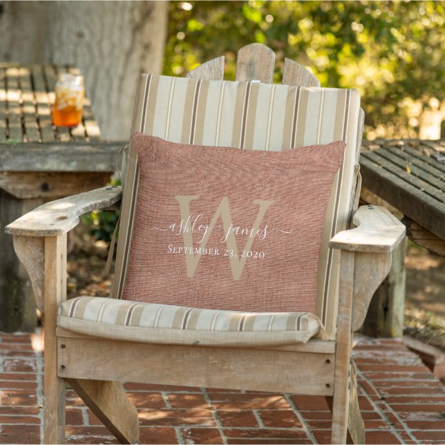 Coussin Cadeau de mariage en lin Terracotta avec monogramm (Chaise)