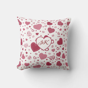 Coussin Cadeau de mariage personnalisé avec cœurs de jeune