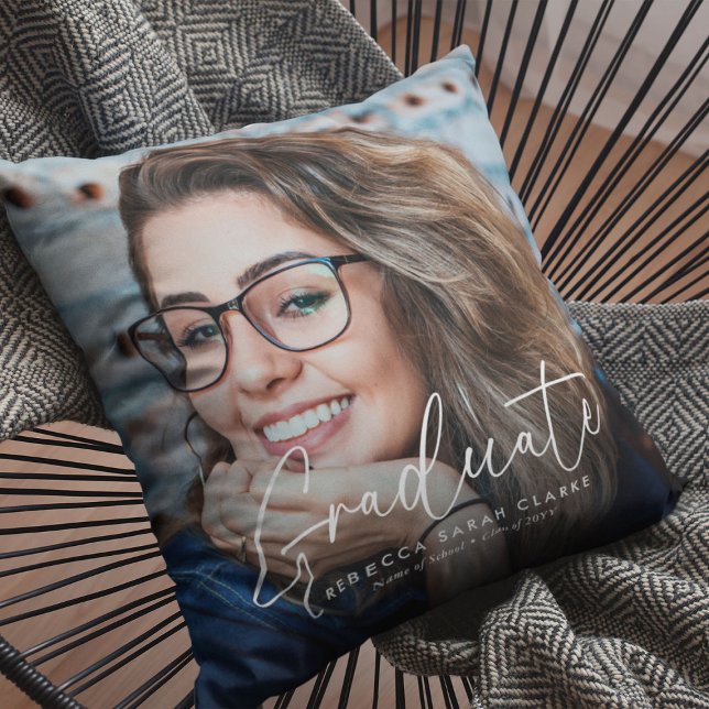 Coussin Cadeau de remise de diplôme élégant Script Graduat (Créateur téléchargé)