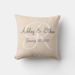 coussin cadeau mariage monogrammé