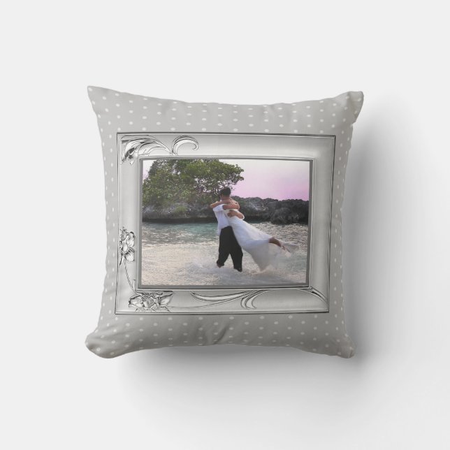 Coussin Cadre argenté avec fleurs et points gris pour phot (Recto)