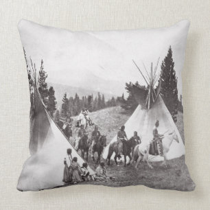 Coussin Camp de Teepee de Natif américain, Montana, c.1900