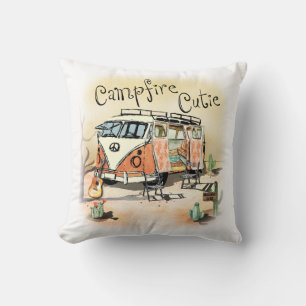 Coussin Campfire Cutie Camping Vintage