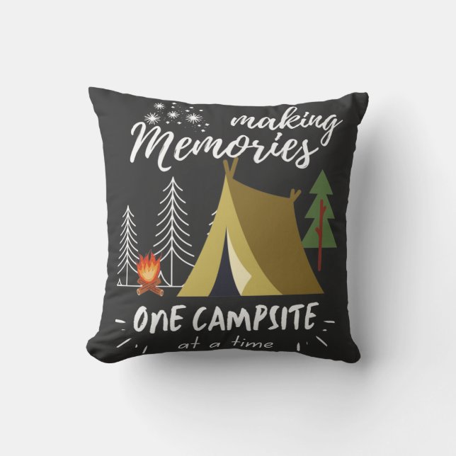 Coussin Camping Faire Des Souvenirs Un Camping À La Fois (Recto)