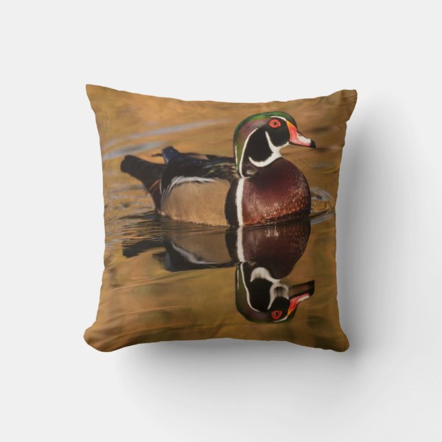 Coussin Canard en bois sur le lac d'or (Recto)
