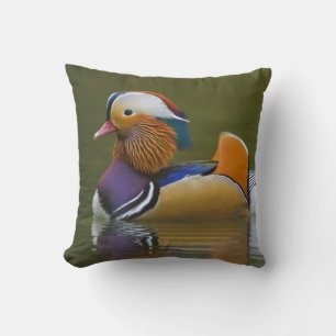 Coussin Canard mandarin sauvage (Aix galericulata) sur fon