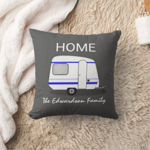 Coussin Caravane de vacances de voyage monogramme Famille