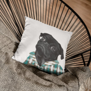 Coussin Carlin noir adorable avec lunettes et chemise