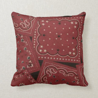 Coussin Carreau rouge de MoJo de motif de Bandana de