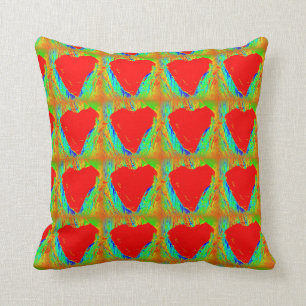 Coussin carreau rouge de motif de coeurs
