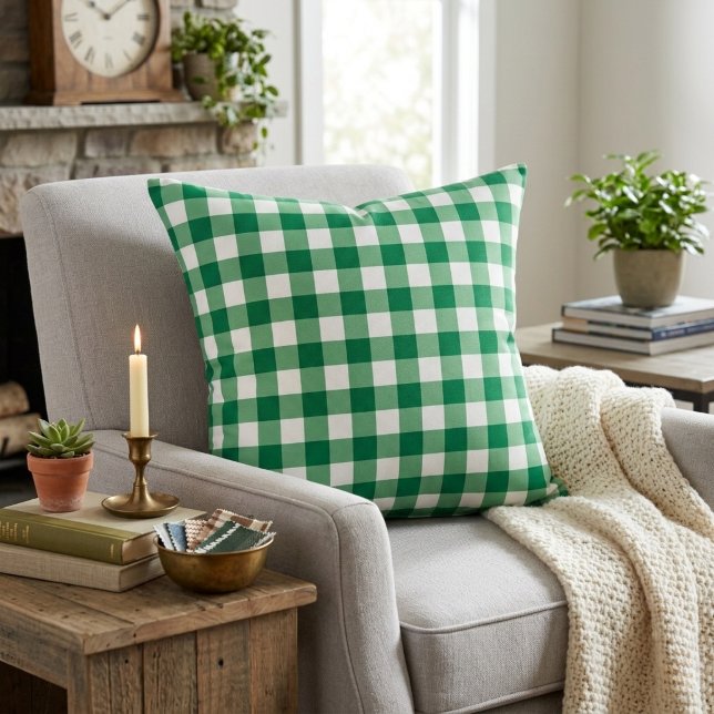 Coussin Carreaux Vichy Verts Et Blancs Classiques (Classic Green And White Gingham Plaid Throw Pillow)