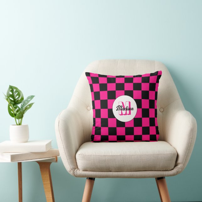 Coussin Carrés à carreaux rose vif noir rétro Monogramme (Chaise)
