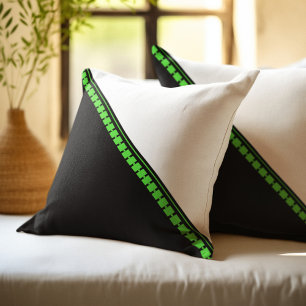 Coussin Carrés et cercles verts sur fond noir et blanc