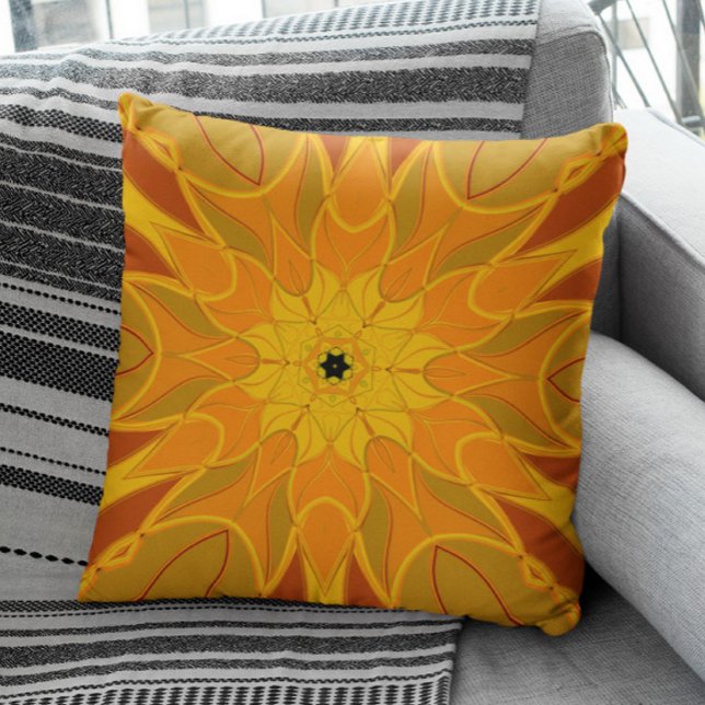 Coussin Carton Mandala Fleur orange jaune et rouge (Créateur téléchargé)